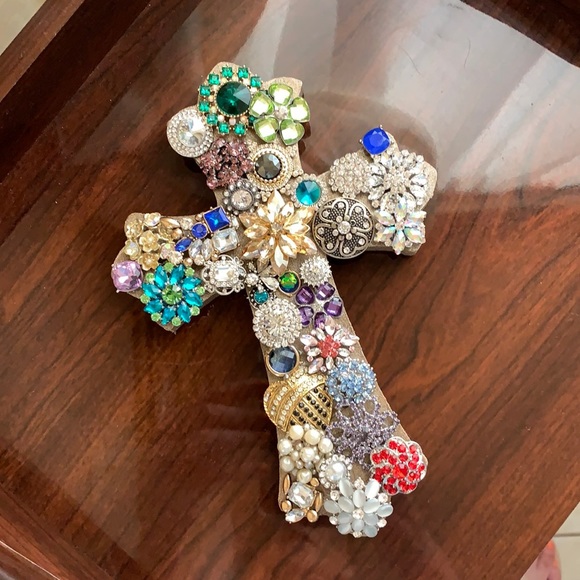 Jeweled cross - Picture 1 of 10